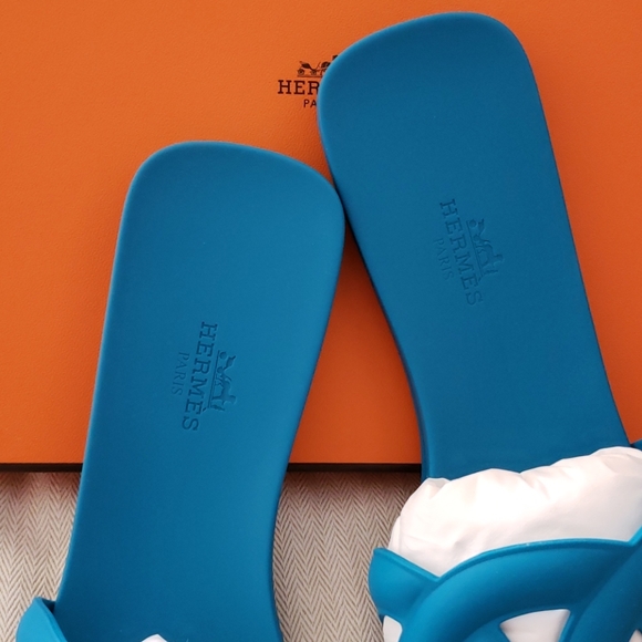 Hermes Aloha Rubber Sandal Size 40/10 Vivid… - Picture 9 of 14